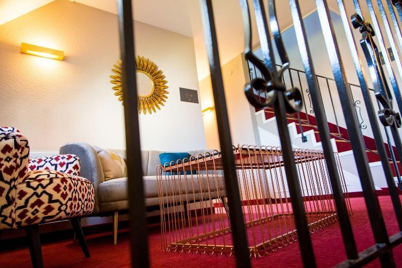 James Vignoble Hotel, Эгишем Экстерьер фото