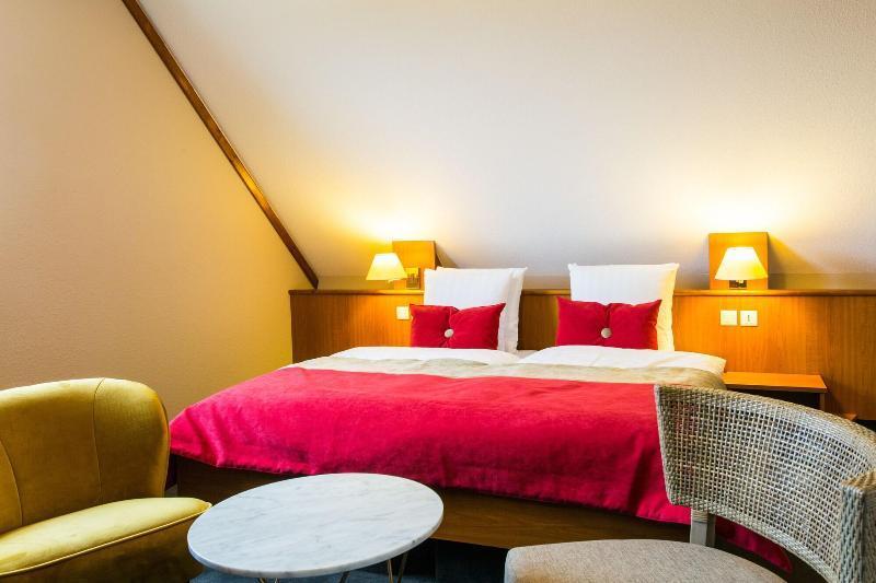 James Vignoble Hotel, Эгишем Экстерьер фото